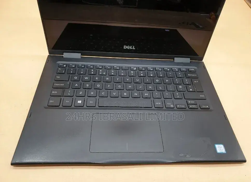 Laptop Dell Latitude 3390 2-in-1 8GB Intel Core i5 HDD 500GB