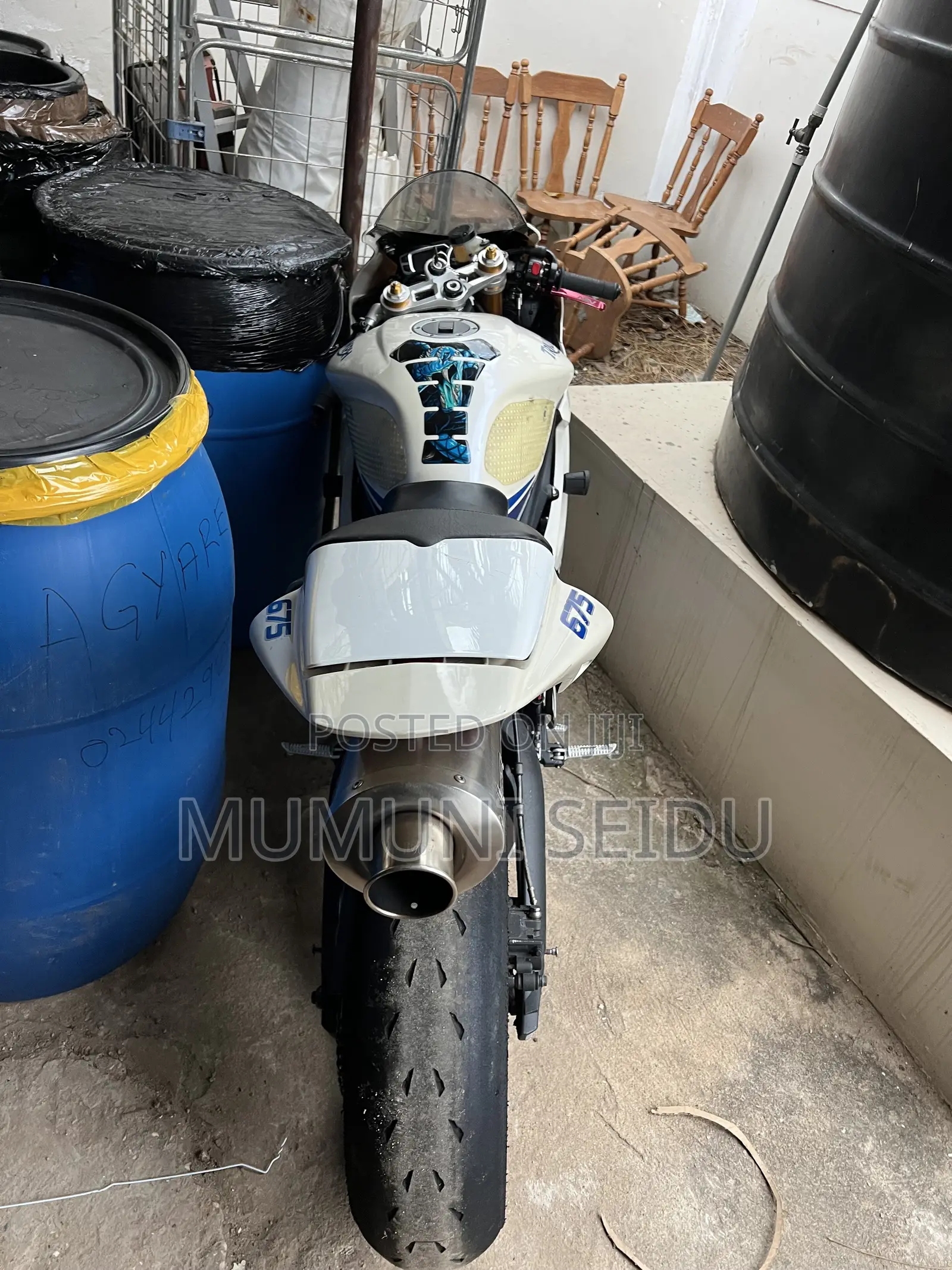 Honda CB 2025 Red