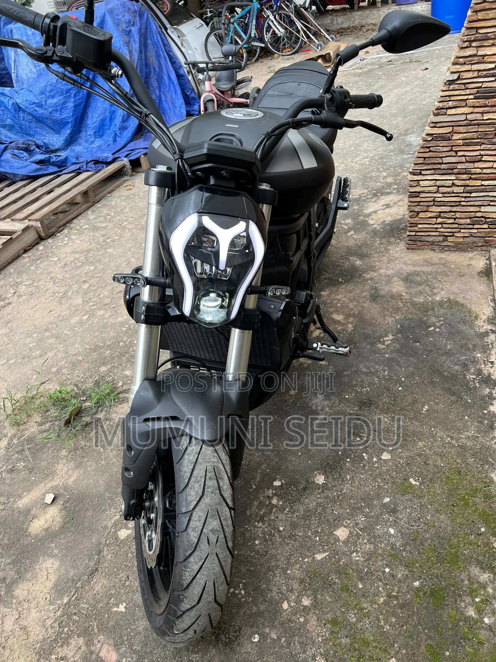 Honda CB 2025 Red
