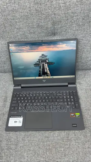 Laptop HP Victus 15 16GB AMD Ryzen 5 SSD 512GB