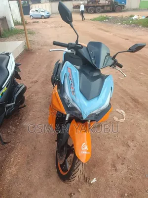 Yamaha Aerox 2025 Gray