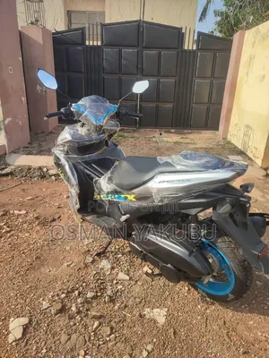 Yamaha Aerox 2025 Gray