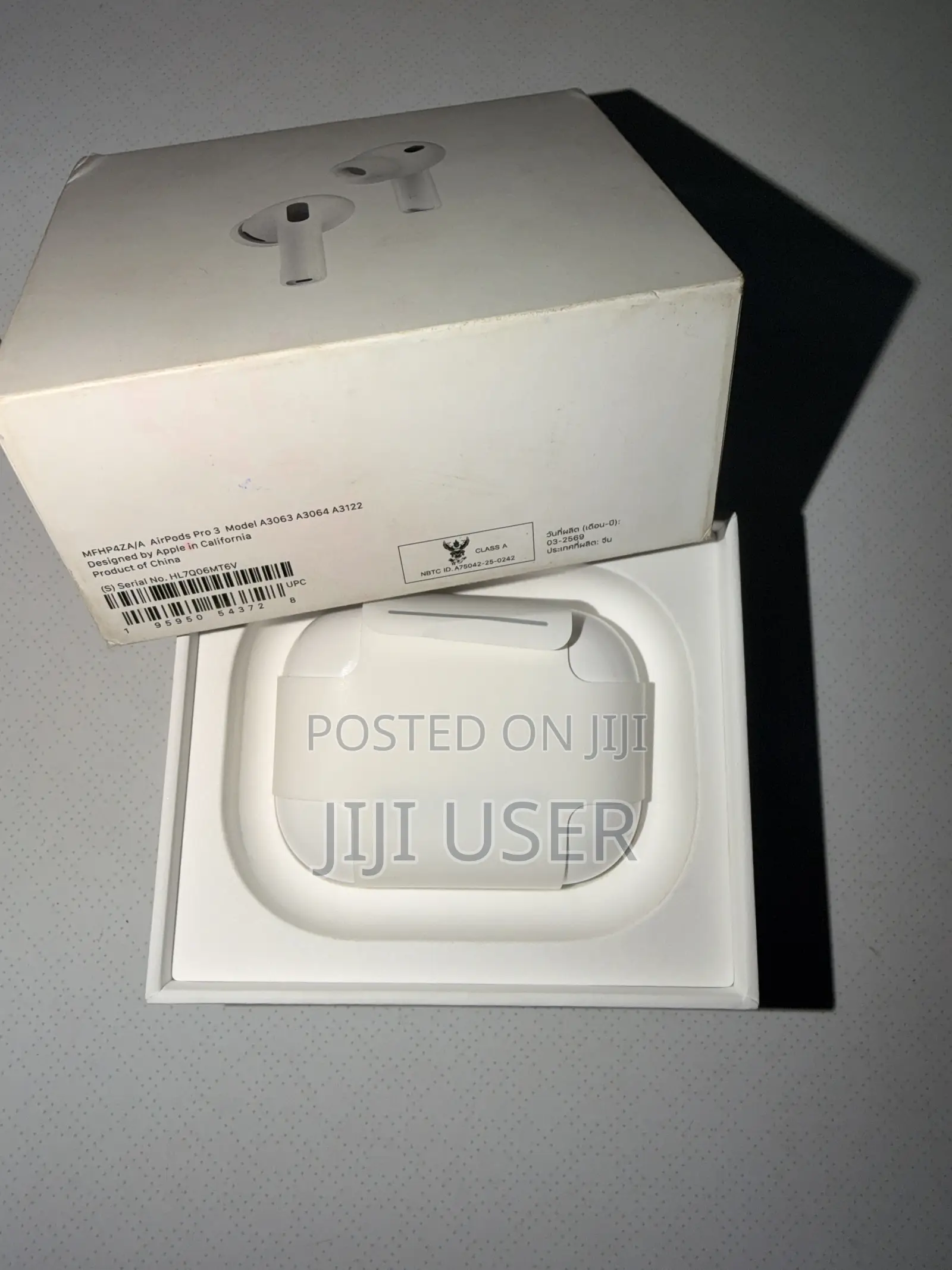 Original Apple AirPods Pro 3