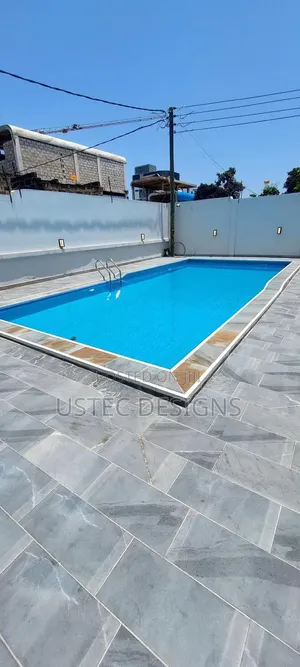 Modern Swimming Pool Fountain Designs