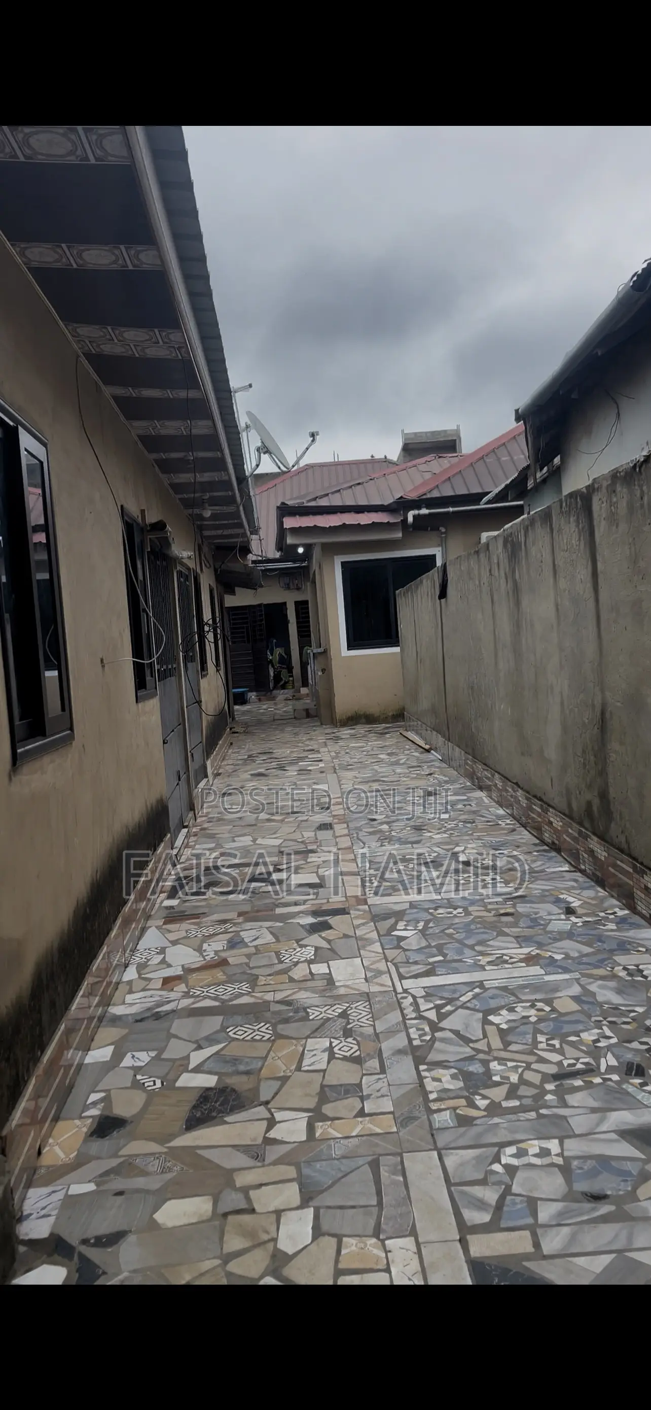 8bdrm Apartment in Fhh Estate, Accra Metropolitan for sale