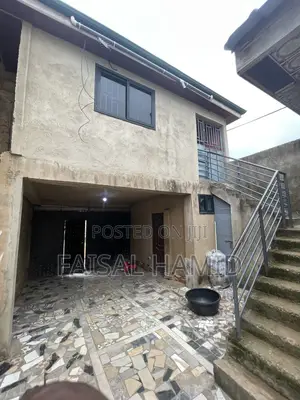 8bdrm Apartment in Fhh Estate, Accra Metropolitan for sale