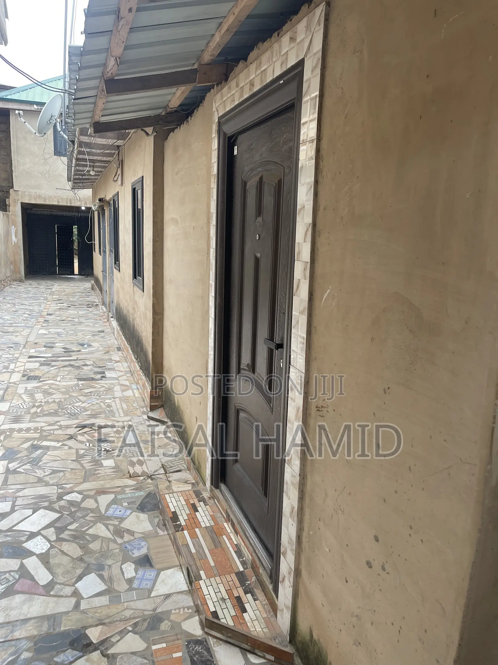 8bdrm Apartment in Fhh Estate, Accra Metropolitan for sale
