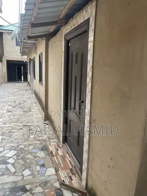 8bdrm Apartment in Fhh Estate, Accra Metropolitan for sale