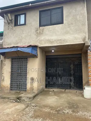 8bdrm Apartment in Fhh Estate, Accra Metropolitan for sale