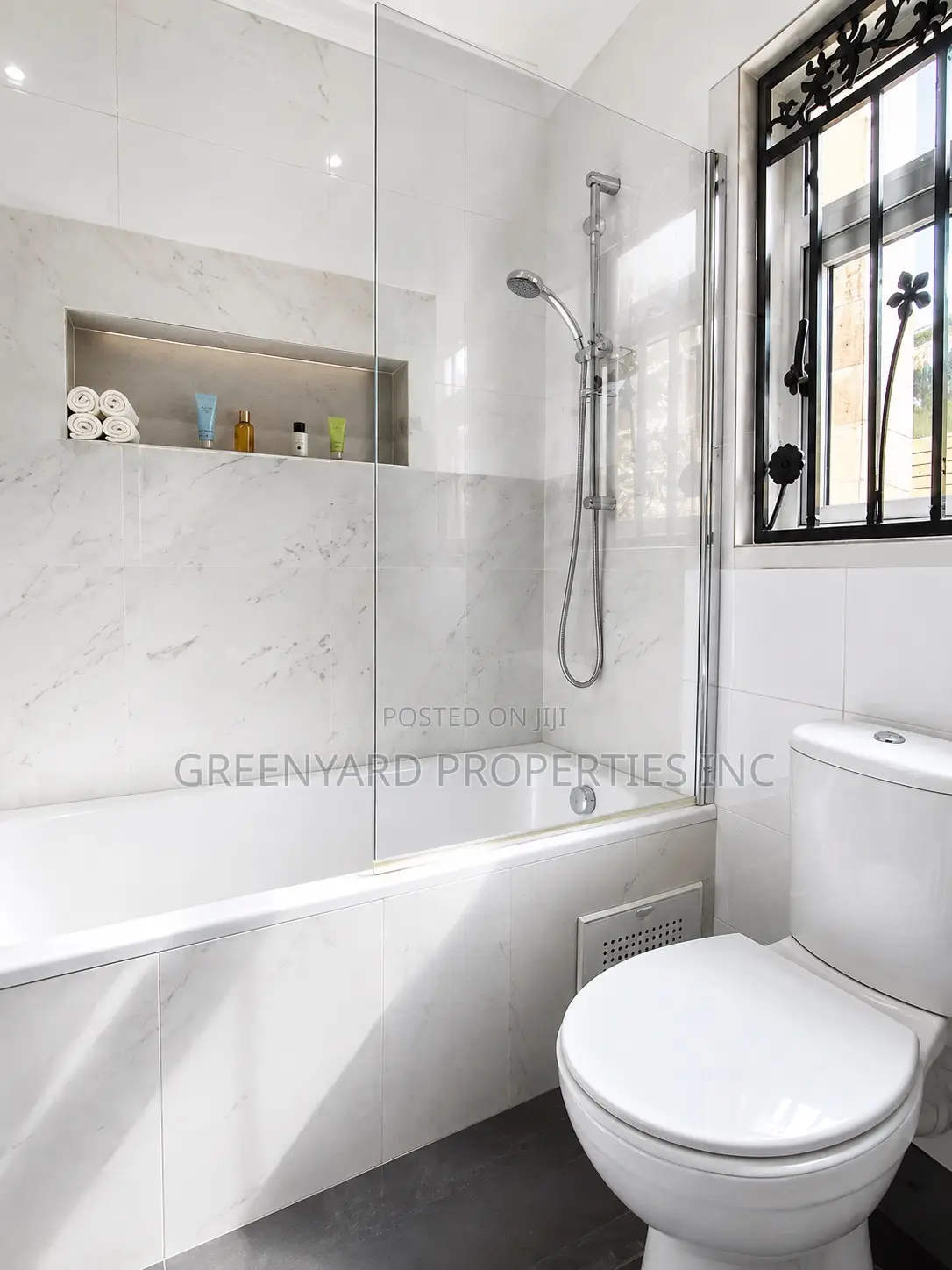 Furnished 2bdrm Apartment in C18, Spintex for sale