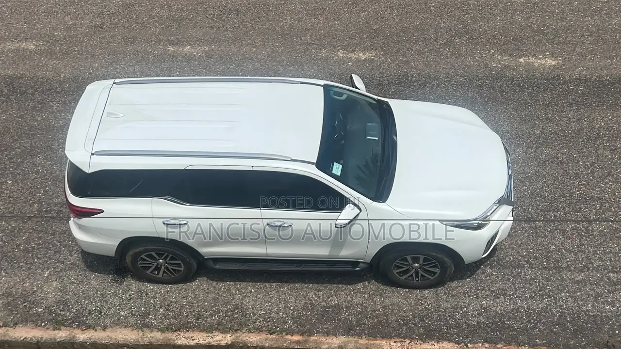 Toyota Fortuner 2.7 AWD 2018 White