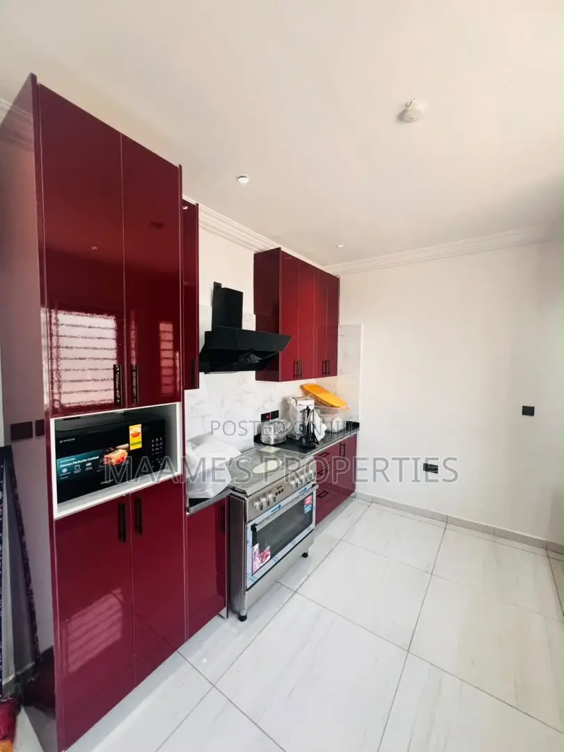 Furnished 5bdrm Duplex in Adenta for rent