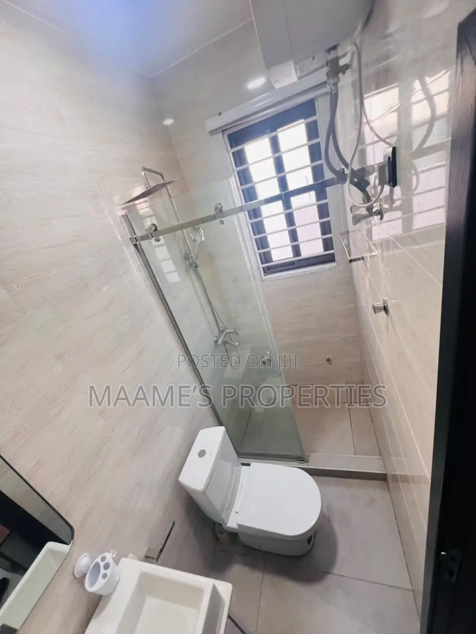 Furnished 5bdrm Duplex in Adenta for rent