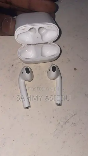 USA Slightly Used Original AirPods 1