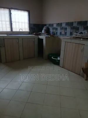 5bdrm Mansion in Adwinsa, Ga East Municipal for rent