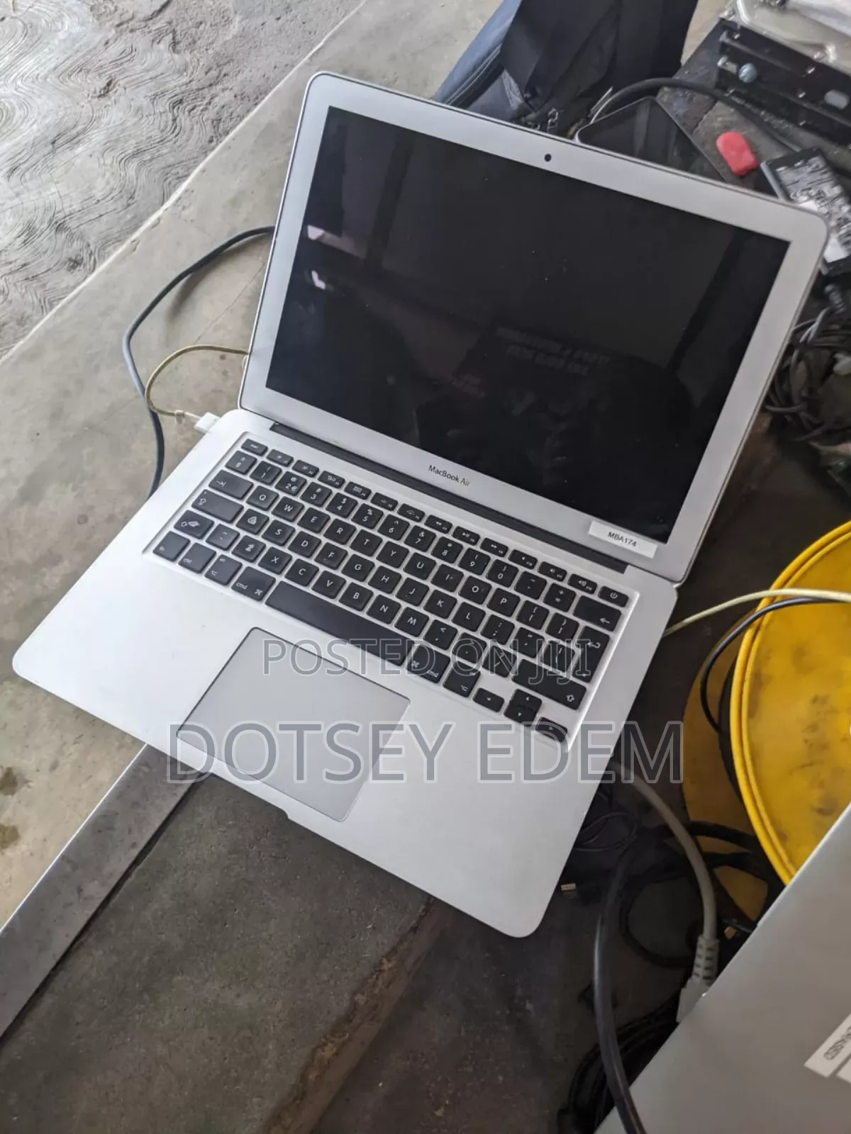 Laptop Apple MacBook 8GB Intel Core i5 SSD 256GB