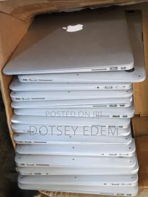Laptop Apple MacBook 8GB Intel Core i5 SSD 256GB