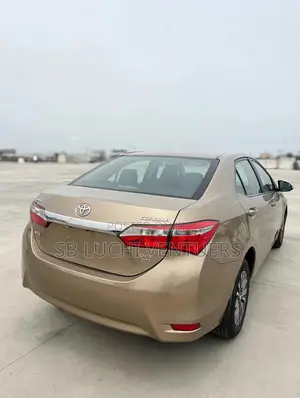 Toyota Corolla 2018 Brown