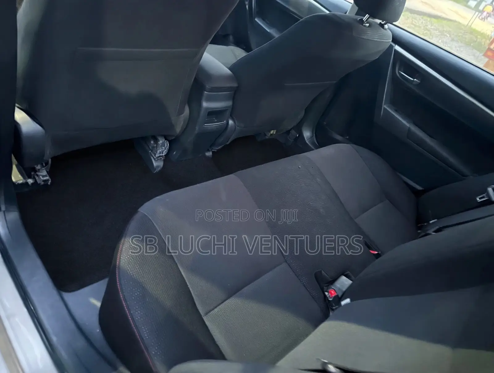 Toyota Corolla 2018 Brown