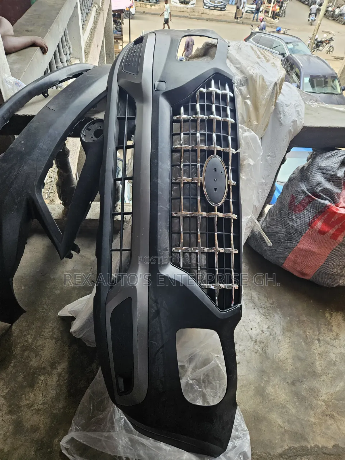 Hyundai Venue 2020/Front BUMPER