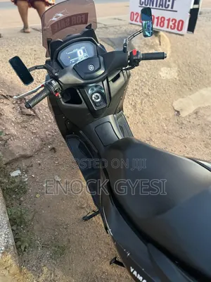 Yamaha Majesty 2025 Black