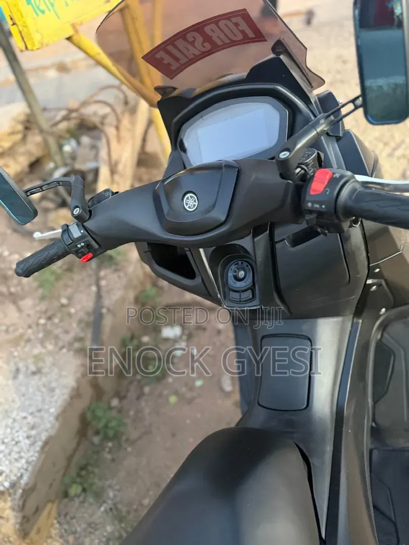 Yamaha Majesty 2025 Black
