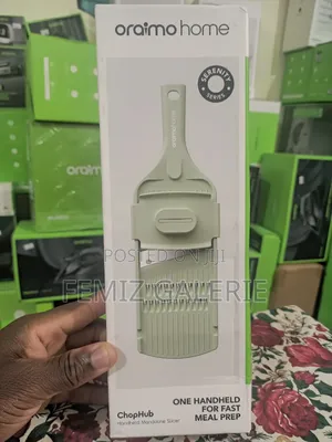 Oraimo ChopHub 3 in 1 Versatile Easy‐Clean Handheld Mandoline Slicer