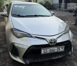 Toyota Corolla 2018 Silver