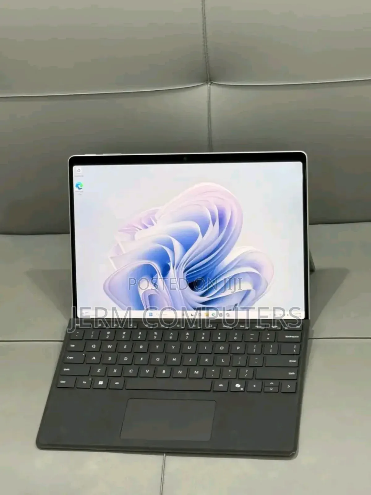 New Laptop Microsoft Surface Pro 9 16GB Intel Core i7 SSD 512GB