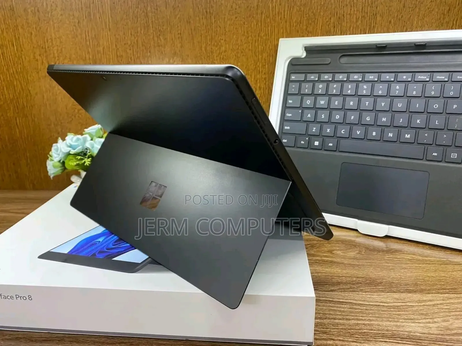 New Laptop Microsoft Surface Pro 8 16GB Intel Core i7 SSD 1T