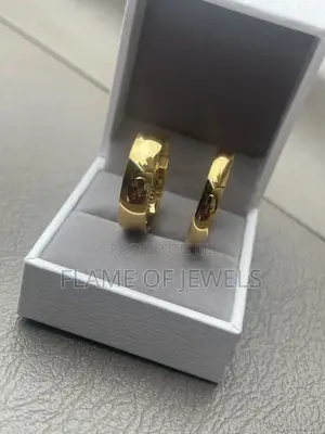 Gold Custom Wedding Rings