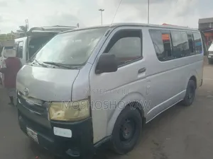Toyota HiAce 2008 Silver