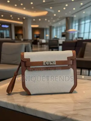 Authentic HERMES Kelly Depeches 25 Pouch