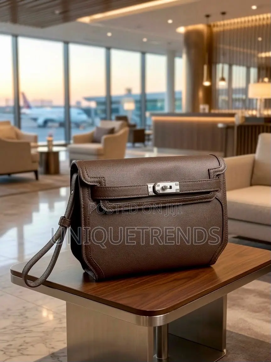 Authentic HERMES Kelly Depeches 25 Pouch