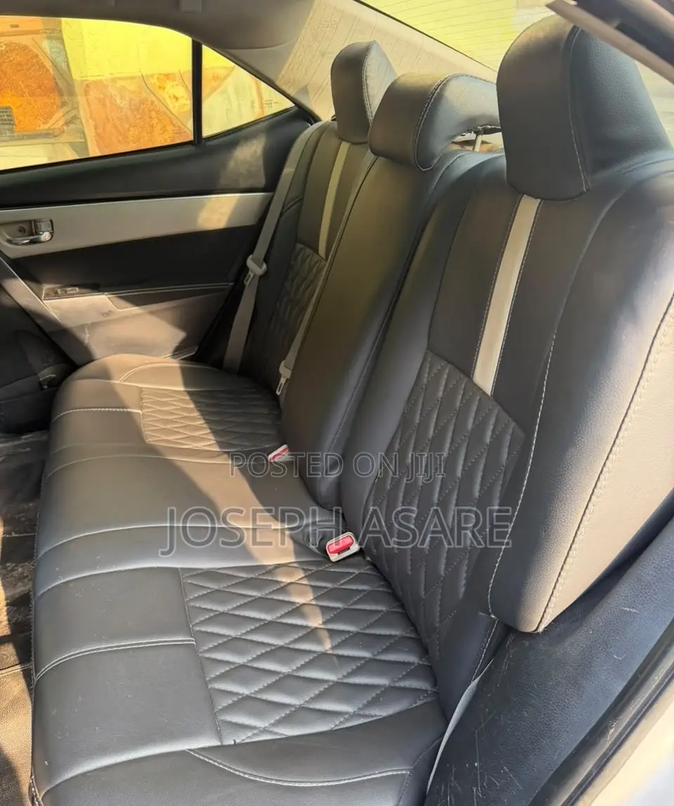 Toyota Corolla LE (1.8L 4cyl 2A) 2018