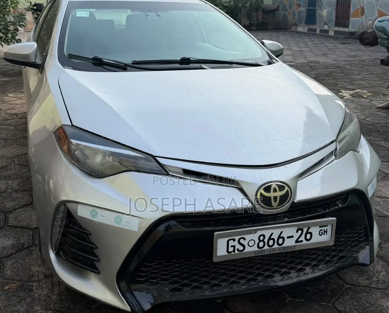 Toyota Corolla LE (1.8L 4cyl 2A) 2018