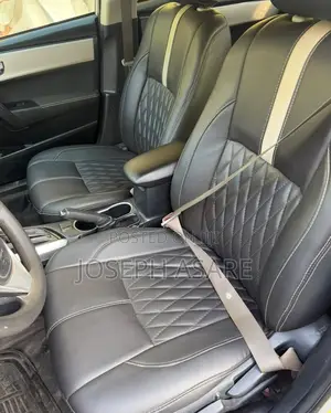 Toyota Corolla LE (1.8L 4cyl 2A) 2018