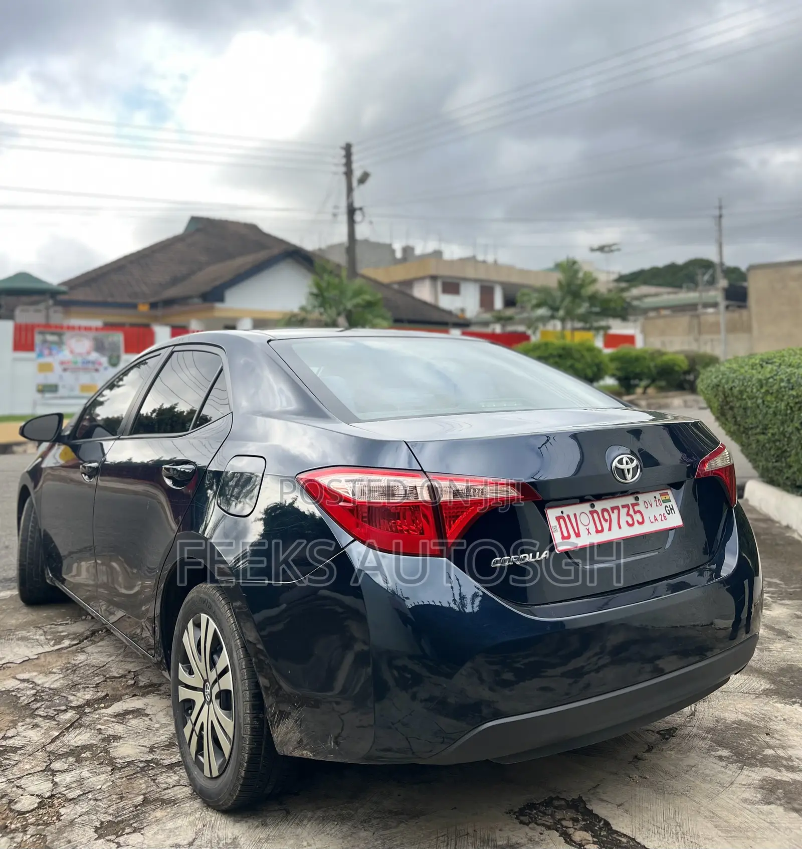 Toyota Corolla LE 4dr Sedan (1.8L 4cyl CVT) 2017 Black