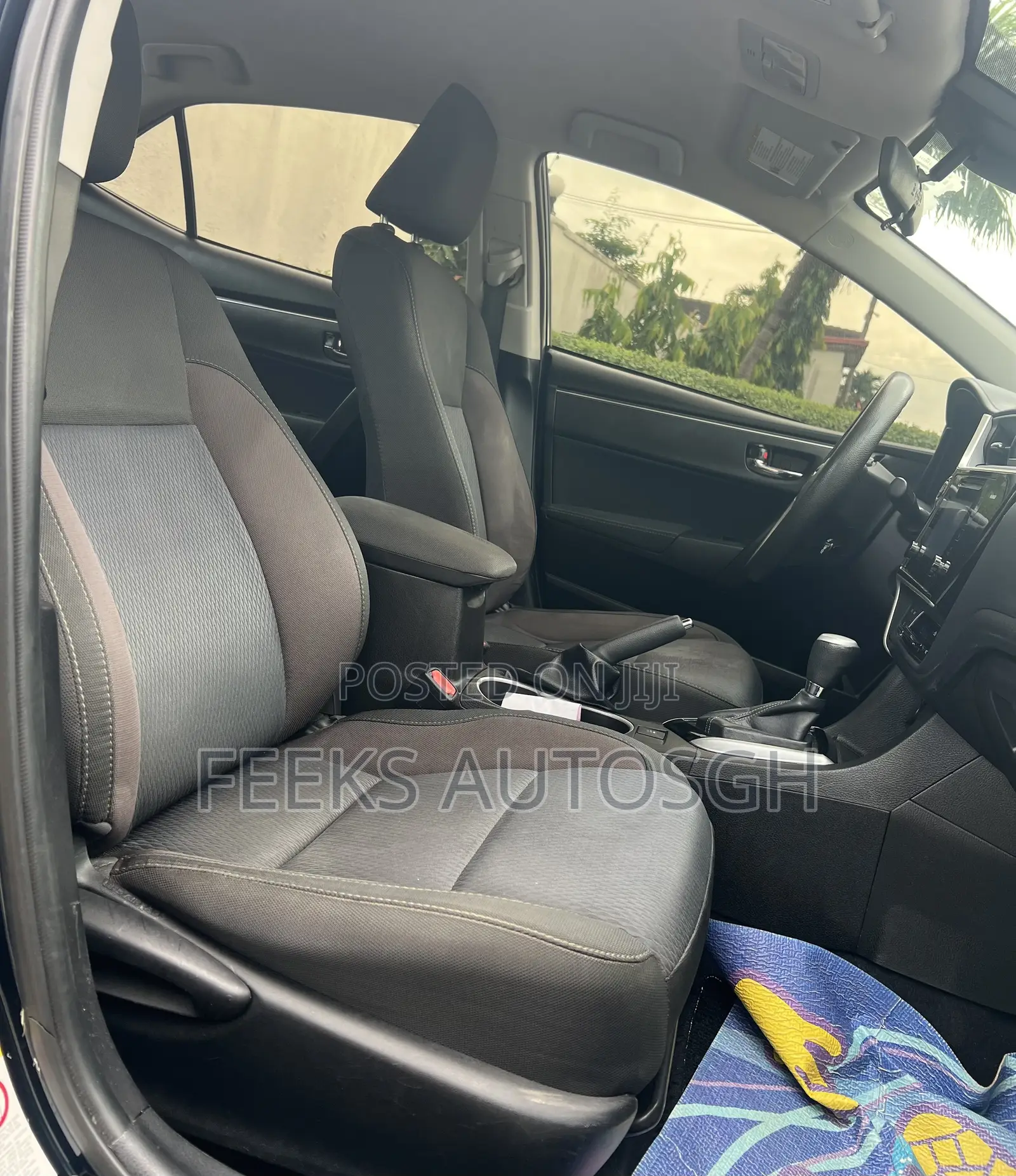 Toyota Corolla LE 4dr Sedan (1.8L 4cyl CVT) 2017 Black