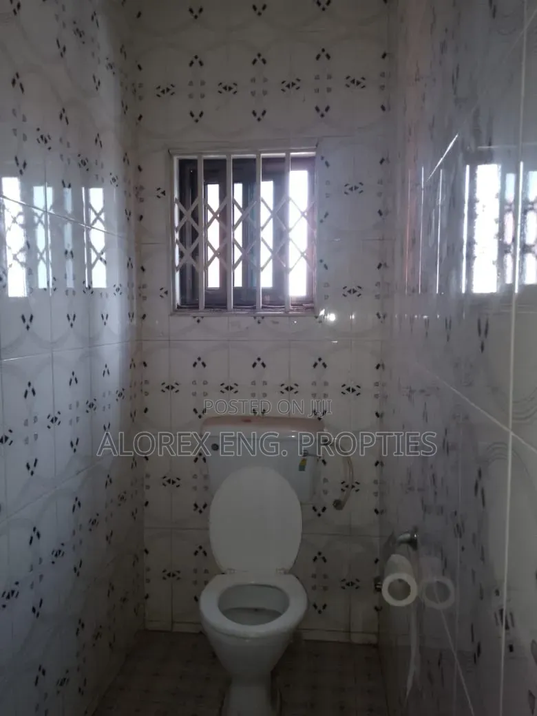 2bdrm Apartment in Adenta, Commandos for rent