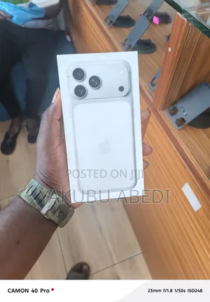 New Apple iPhone 17 Pro Max 256 GB Silver