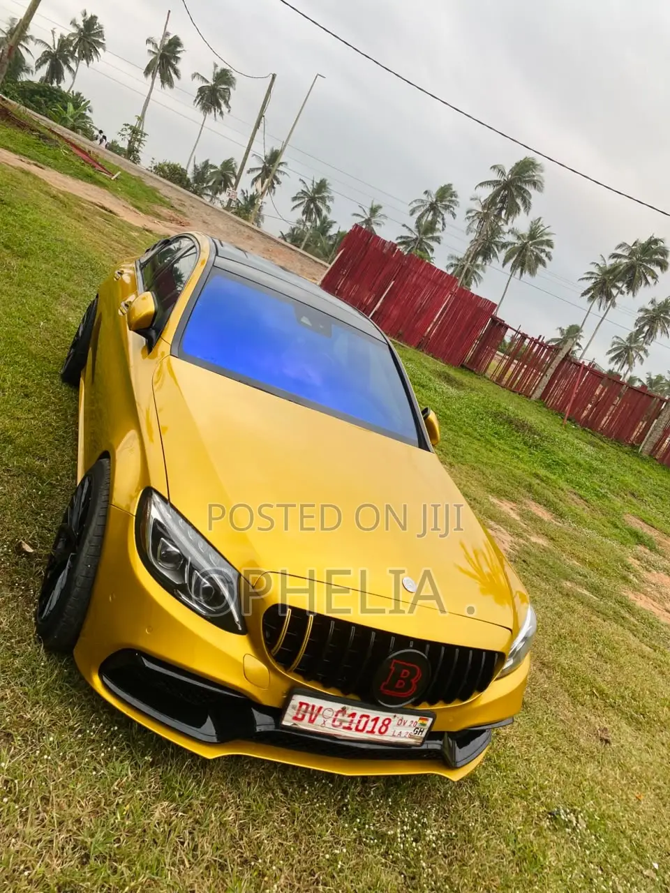 Mercedes-Benz C300 2016 Yellow