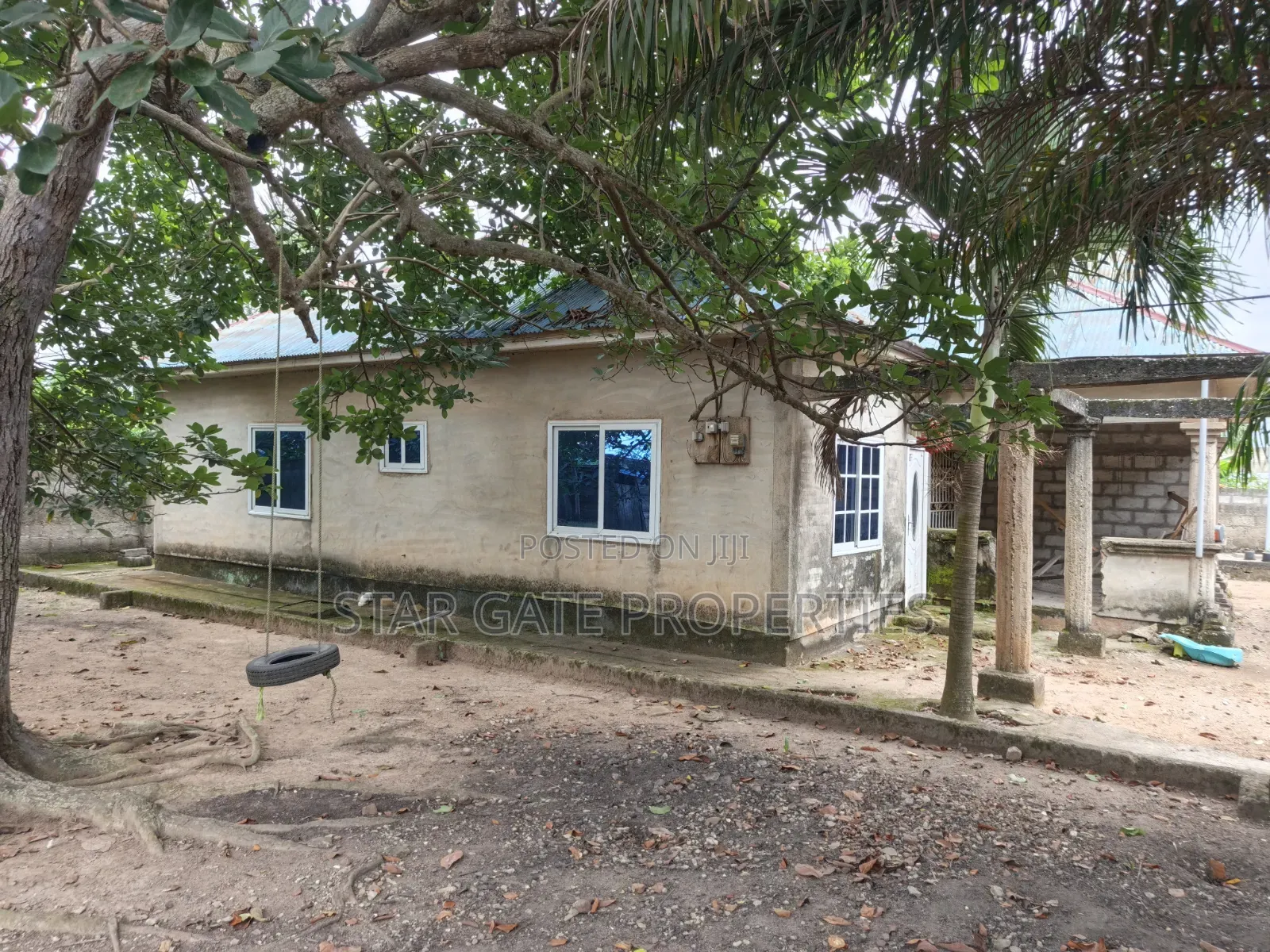 4bdrm House in Aboaso Heman Road, Kumasi Metropolitan for sale