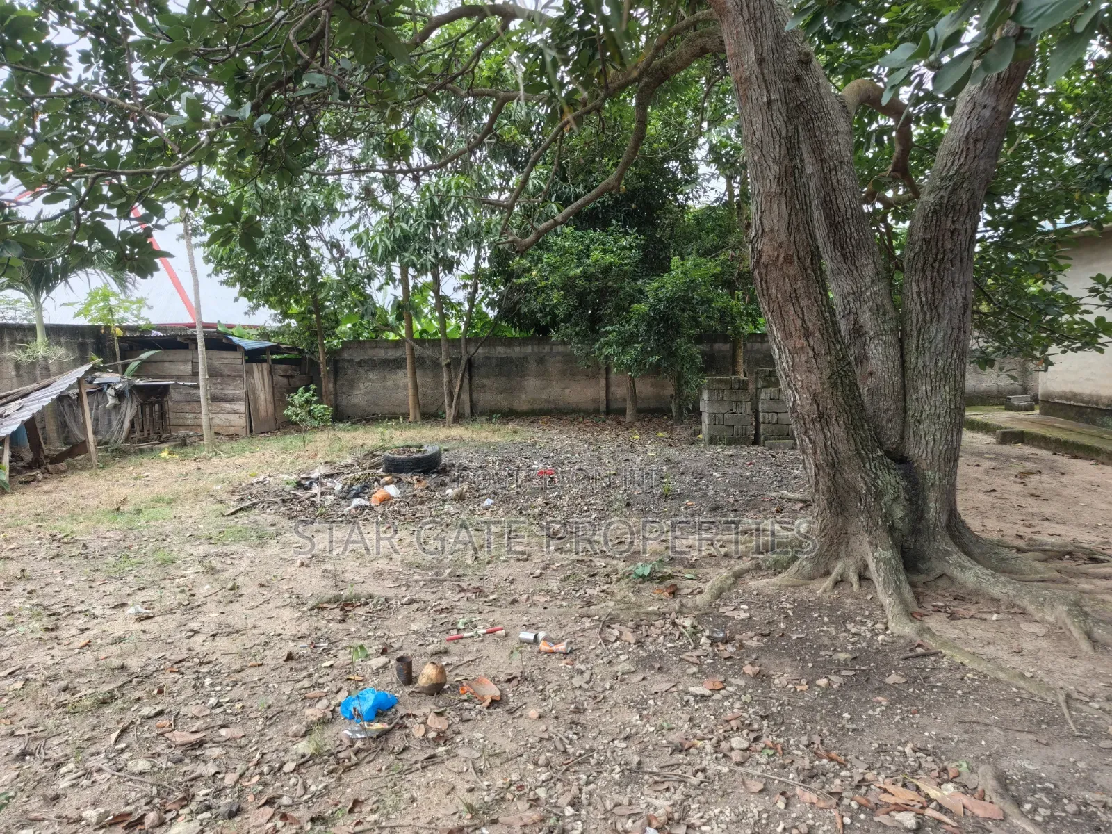 4bdrm House in Aboaso Heman Road, Kumasi Metropolitan for sale