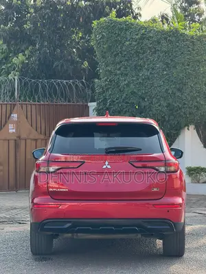 Mitsubishi Outlander 2024 Red
