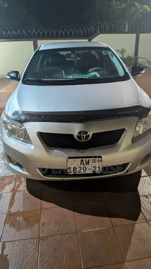 Toyota Corolla 2010 Silver