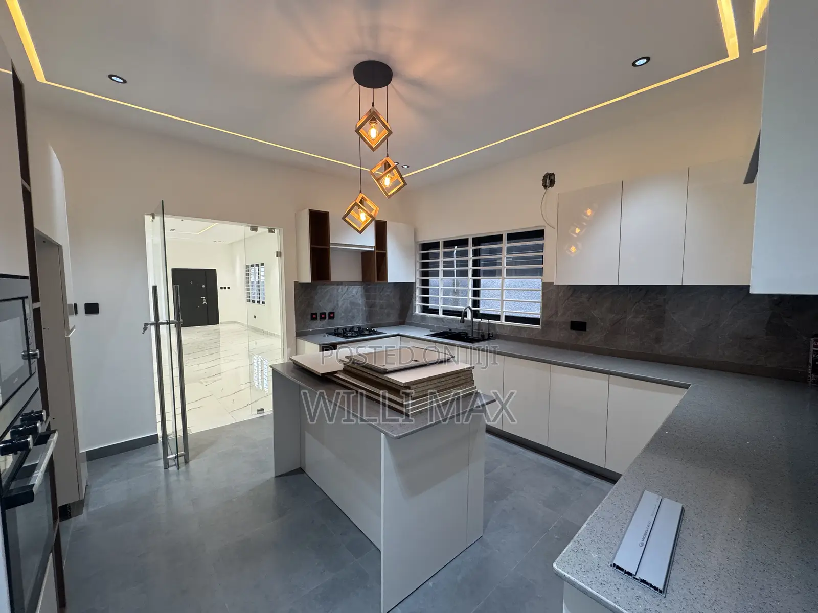 4bdrm Bungalow in Ayimensah, Oyarifa Mall Area for sale