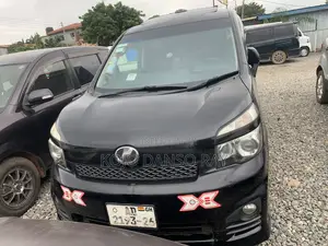 Toyota Voxy X L Edition 2WD 7-Seater 2012 Black