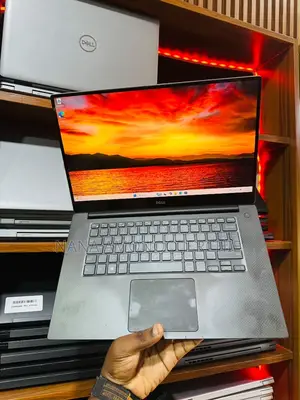 Laptop Dell XPS 15 9550 16GB Intel Core i7 SSD 512GB