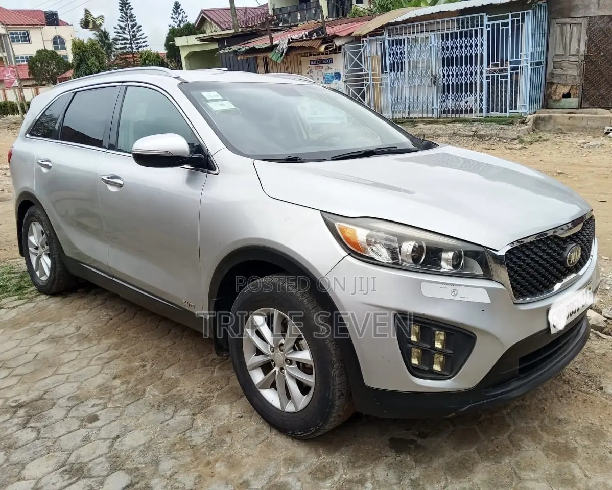 Kia Sorento 4dr SUV 2016 Silver